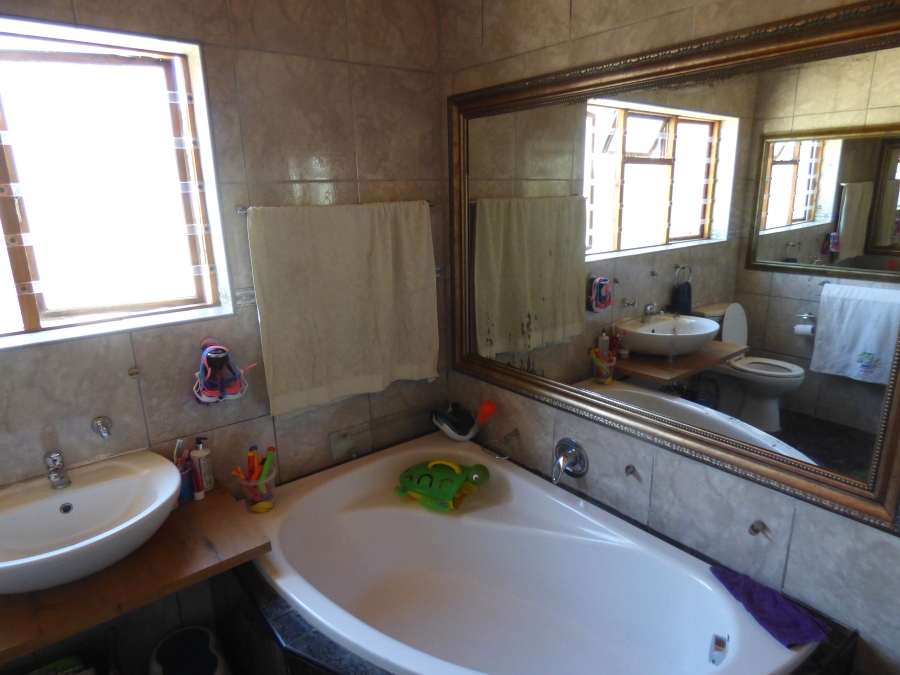 4 Bedroom Property for Sale in Darling Western Cape